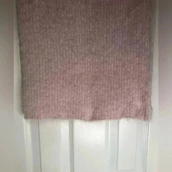 Pink mini skirt fuzzy sweater material size small - Picture 13 of 14